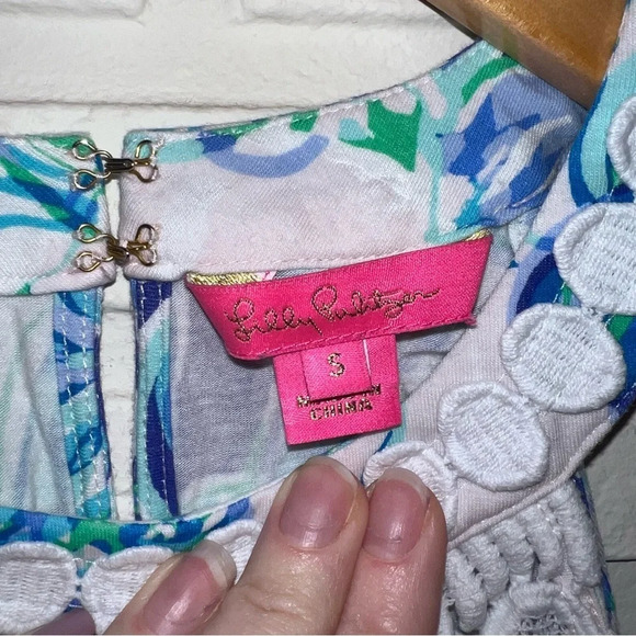 Lilly Pulitzer Blue and Green Floral Halter Neck Dawn Top, Women’s Size Small - Picture 3 of 6